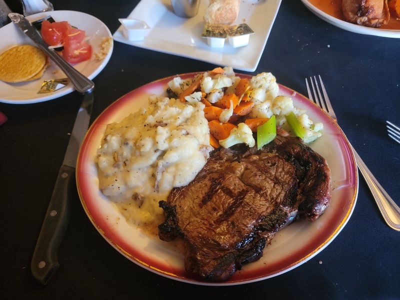 The Small-Town Nebraska Steakhouse Where The Ribeye Beats Anything Served In Omaha - Decor Hint Hours You Need to Plan Around