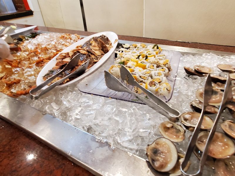 The Verdict on Florida's Loudest Lobster Room