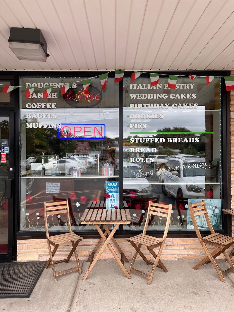 Milani Italian Pastry & Bakery, Northford