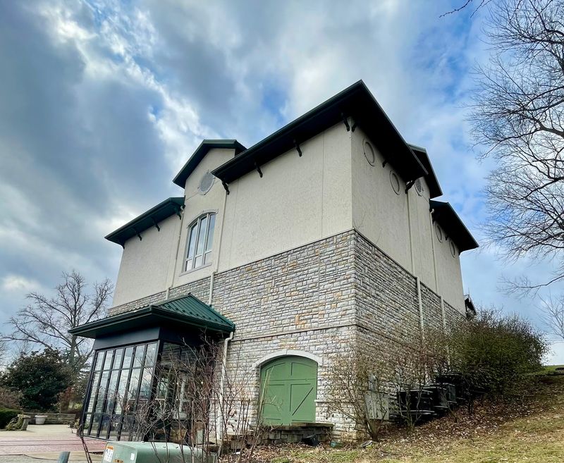 Behringer-Crawford Museum