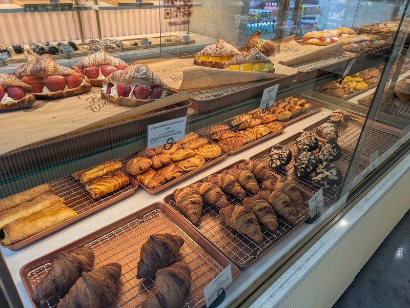 French Baking Techniques Meet Korean Flavors Across The Menu