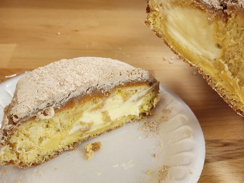 The Small-Town Bakery In Indiana Where Locals Say The Long Wait Is Worth It - Decor Hint Save Room For Rolls, Pies, And Cookies