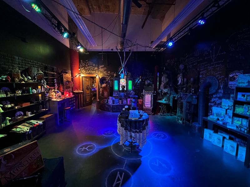 Oddities Turn Browsing Into A Treasure Hunt