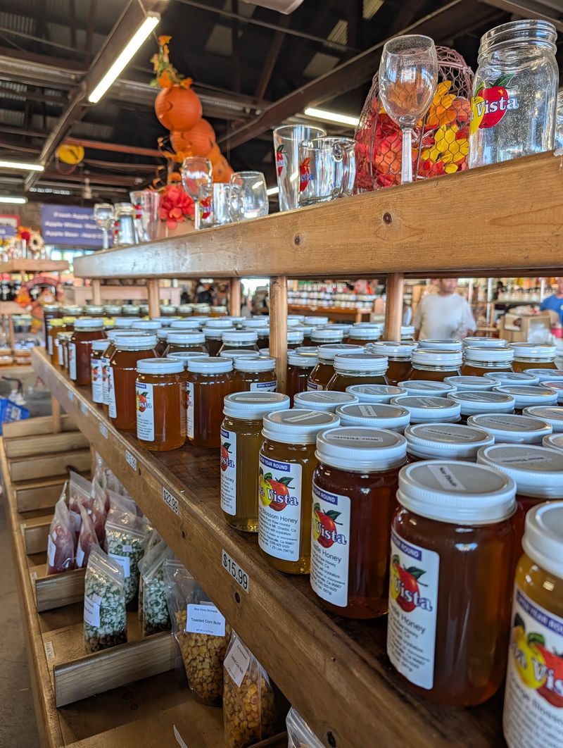Shop The Farm Market
