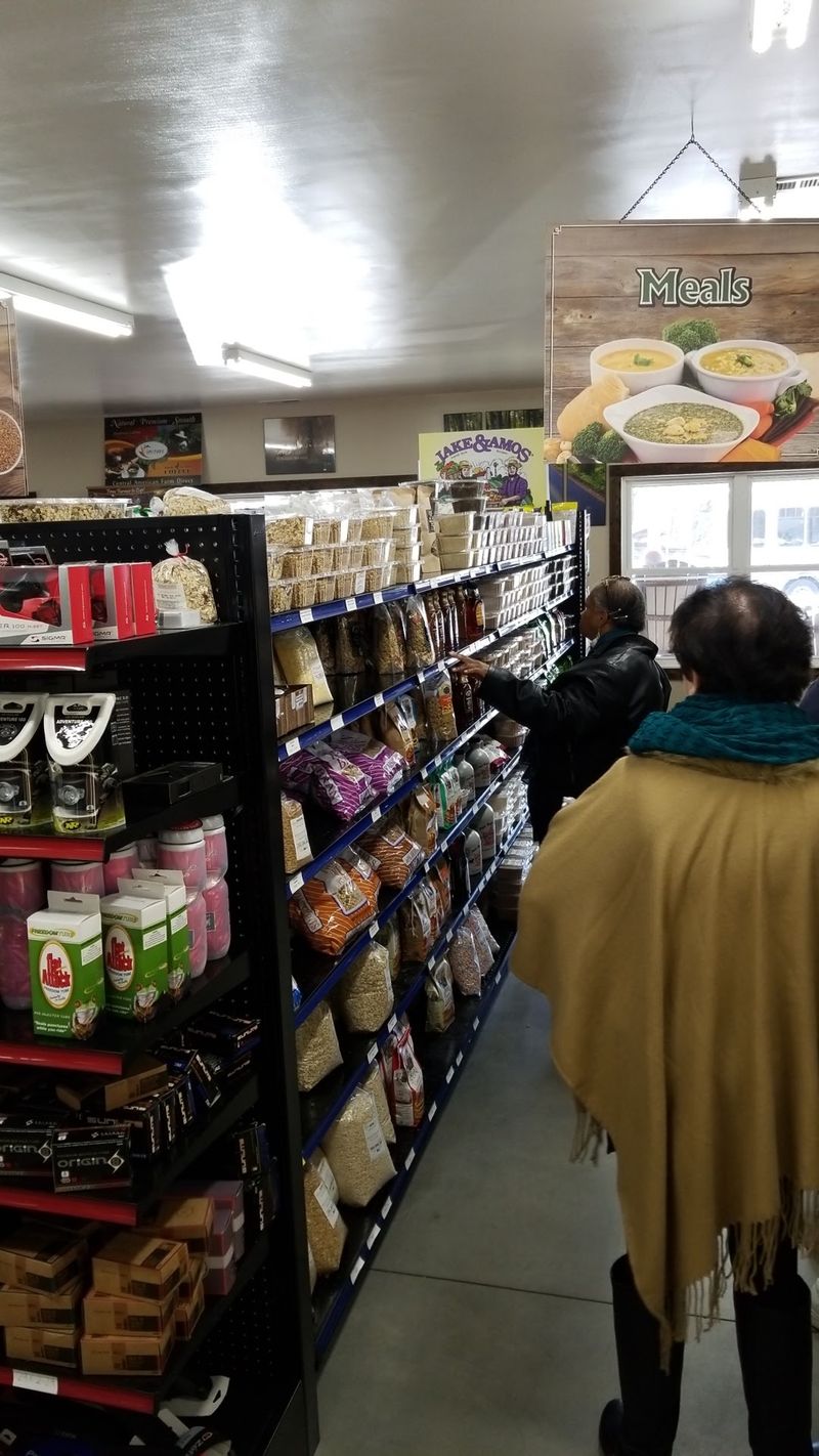 These 10 North Carolina Country Markets Are Must-Visits For Fresh Bread, Meats, And Pastries - Decor Hint Shiloh General Store, Hamptonville