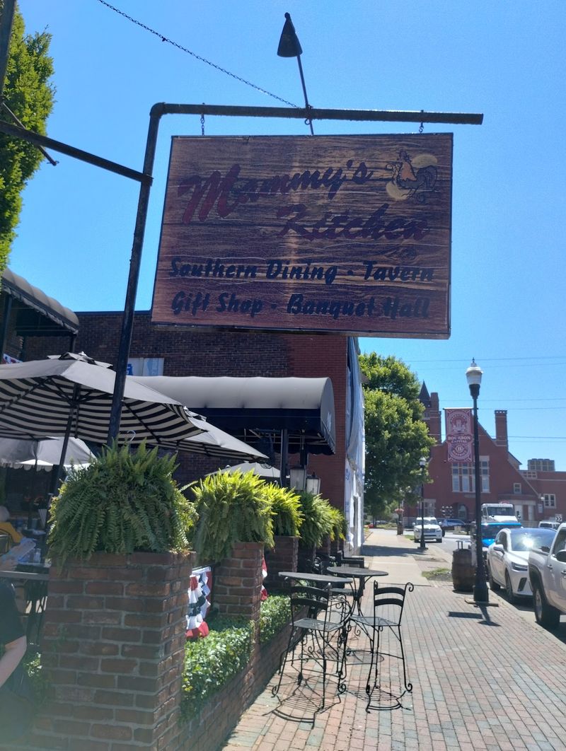 Mammy's Kitchen & Bar