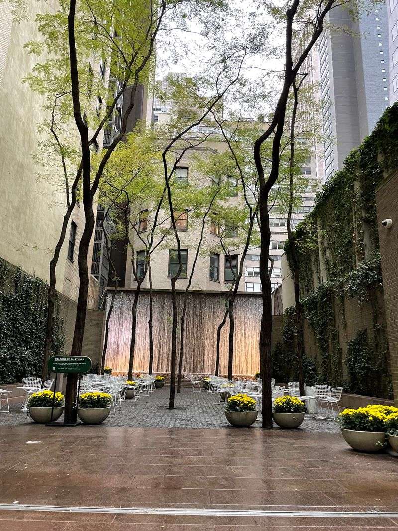 Paley Park, Midtown