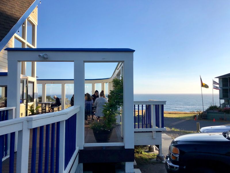 11 Remote Northern California Restaurants Where Getting There Is Half The Adventure - Decor Hint Mi Mochima, Shelter Cove