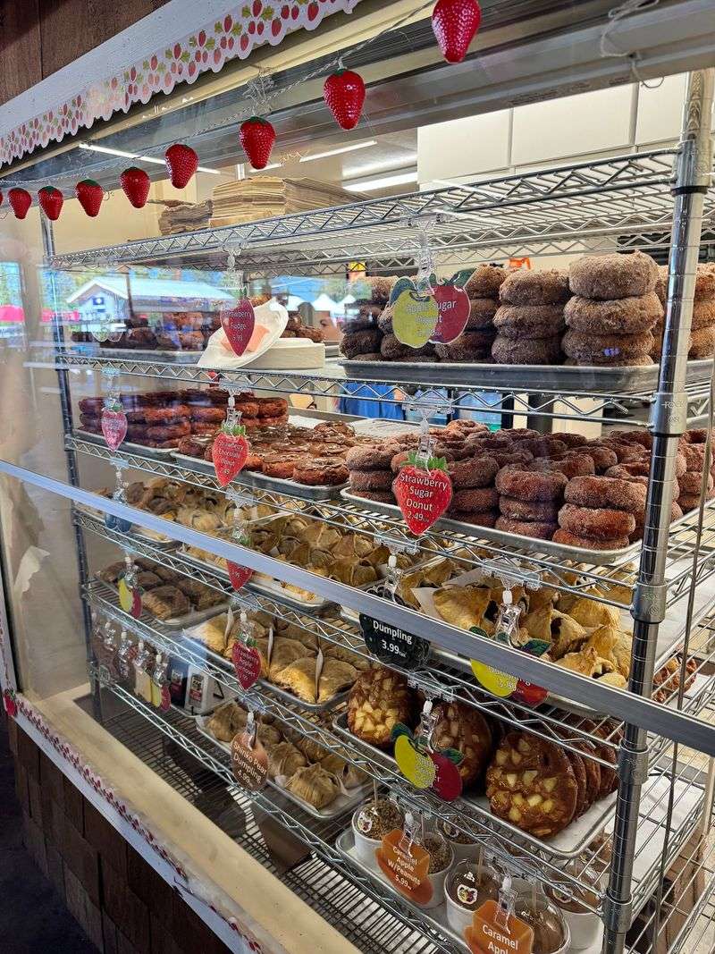 Boa Vista Orchards, Placerville: An Easy Apple Hill Pick