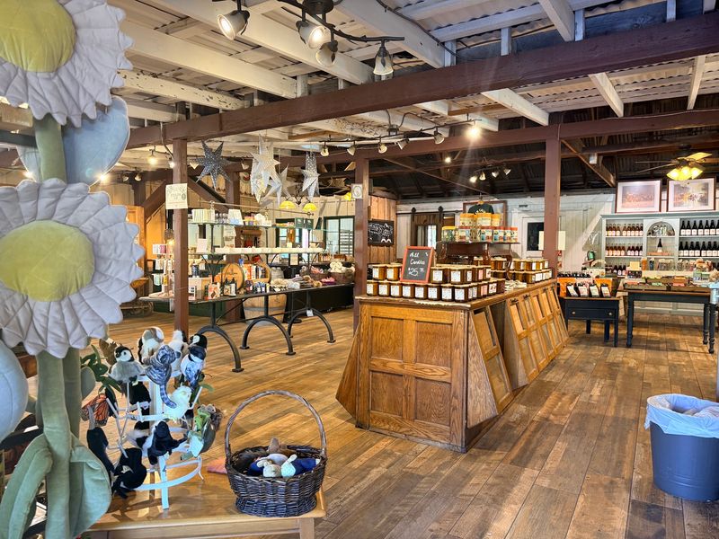 Wilshire's Apple Shed, Yucaipa