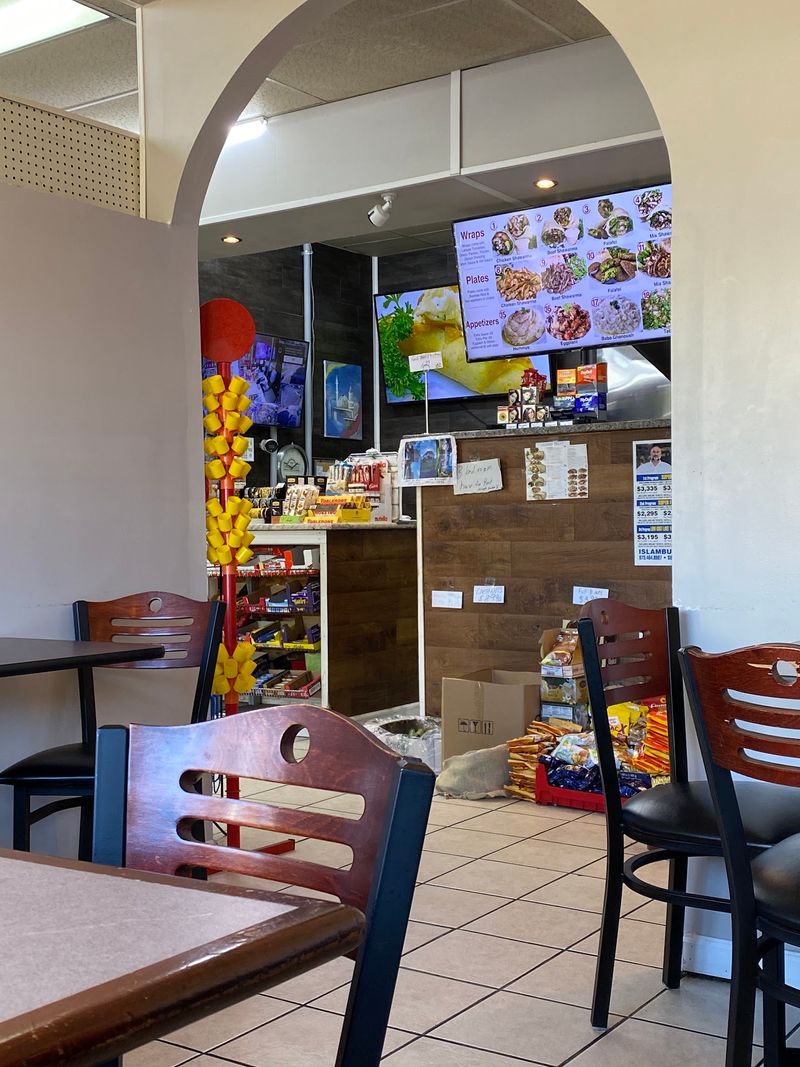 Local Familiarity Keeps Diners Coming Back