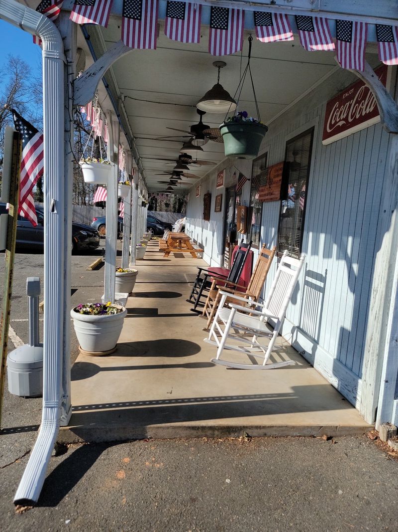 Regulars Return For Familiar Favorites And No-Frills Portions