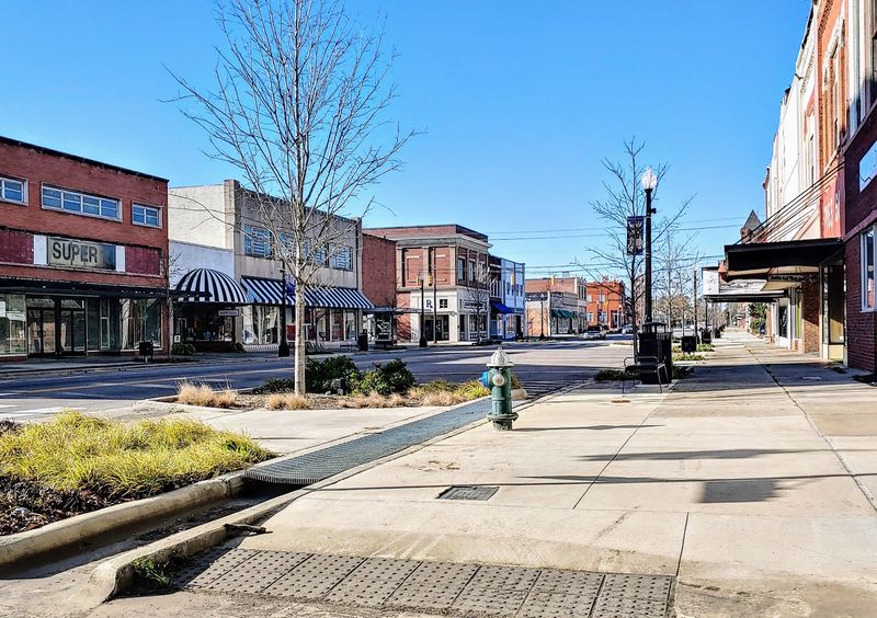 10 North Carolina Towns Losing Residents As Their Populations Keep Getting Older - Decor Hint Kinston