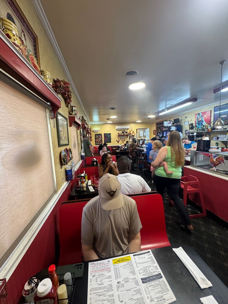 10 Blue Collar North Carolina Restaurants That Serve Huge Portions For Cheap - Decor Hint Grandma Ruby's Country Cookin', Winston-Salem