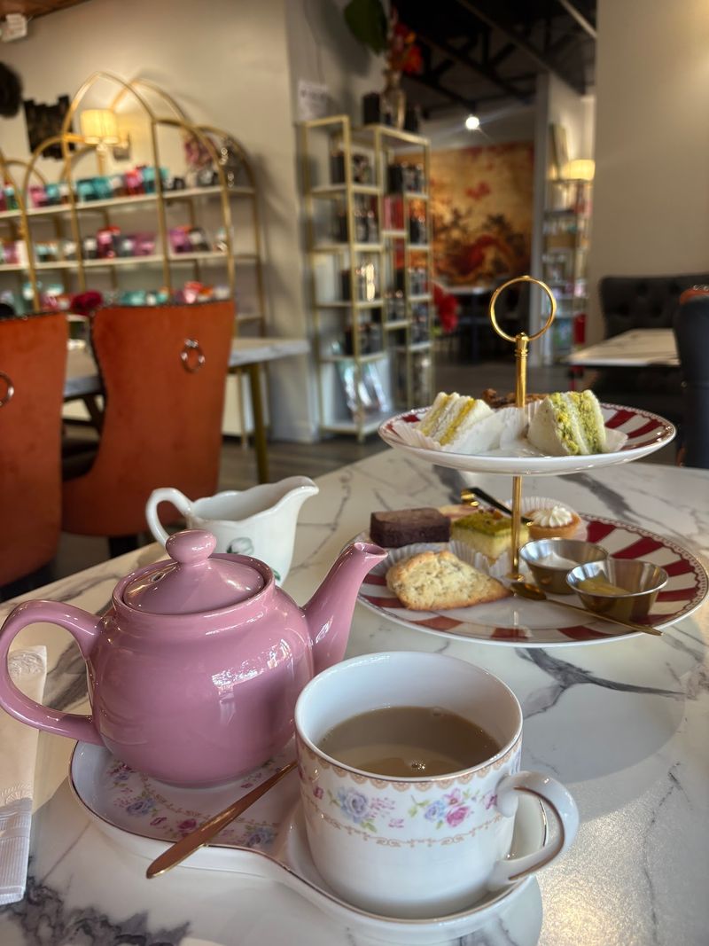 10 North Carolina Hole-In-The-Wall Tea Rooms With Southern Desserts Worth Craving - Decor Hint The Timeless Teacup, Southern Pines