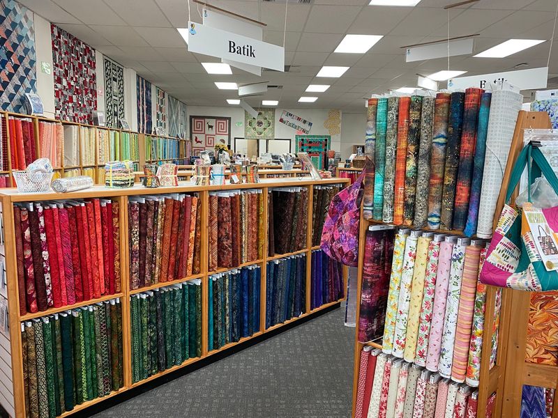 10 Fabric Shops Across New Mexico Every Quilter Should Visit - Decor Hint The Quilt Works