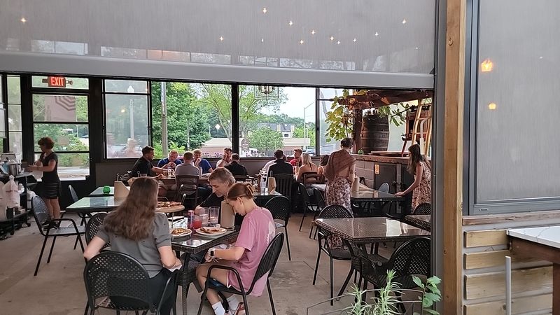 9 Surprisingly Affordable Italian Spots In Georgia You Need To Try - Decor Hint Sapori Di Napoli