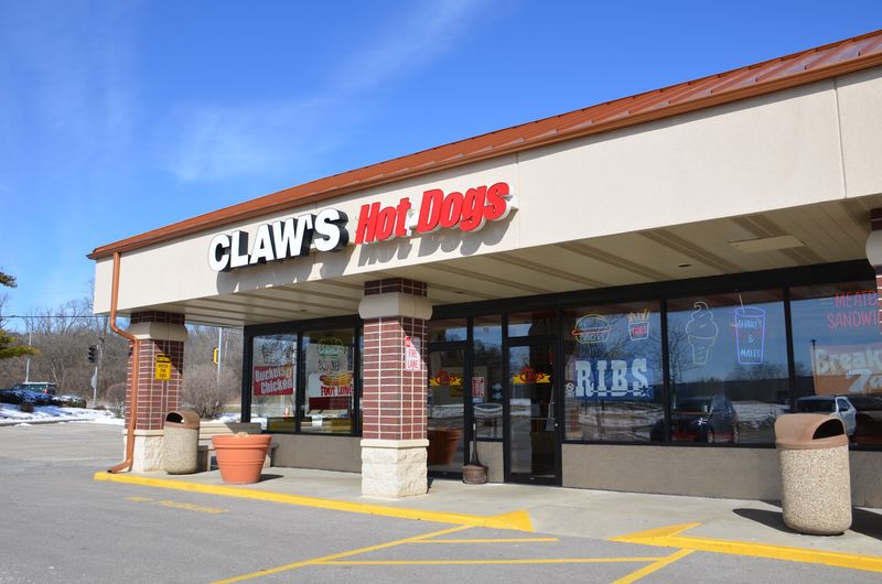 Claw's Hot Dogs & Beef, Lake Geneva