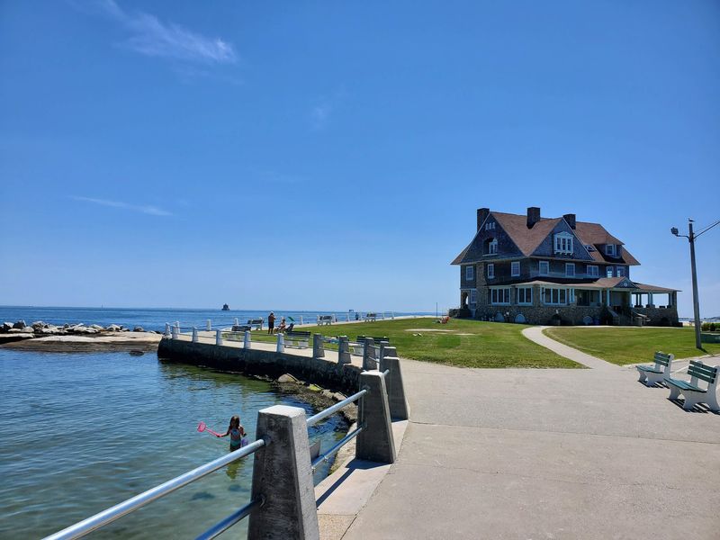 Eastern Point Beach, Groton