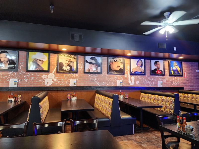 California Has A Restaurant Inside An Iconic Red Barn Where Homestyle Favorites Fill The Menu - Decor Hint Two Restaurants Sharing One Barn Roof
