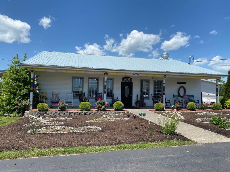 Small Town Warmth With A Runway Out Front