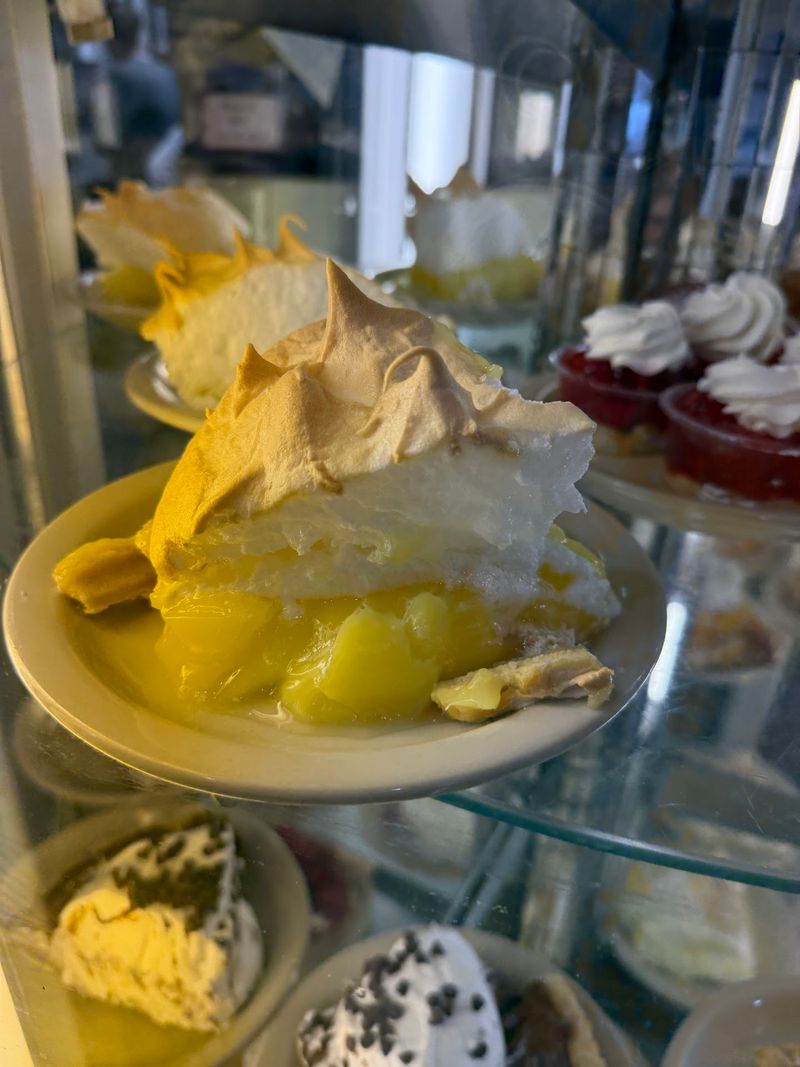This Amish Kitchen In Florida Bakes More Than Twenty Kinds Of Pie Every Morning - Decor Hint Why the Pie Case Earns the Drive