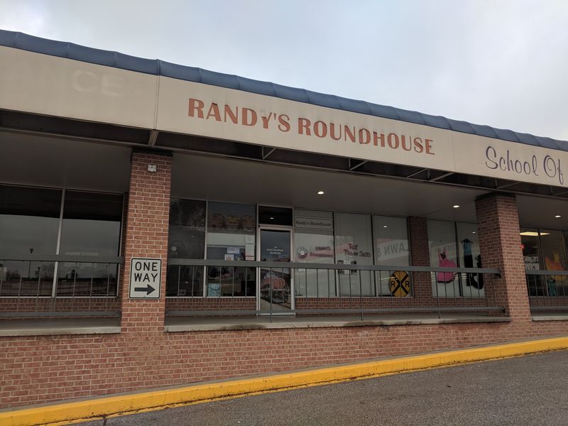 5 Nebraska Hobby Shops Where The Shelves Are Lined With Model Trains - Decor Hint Randy's Roundhouse In Lincoln