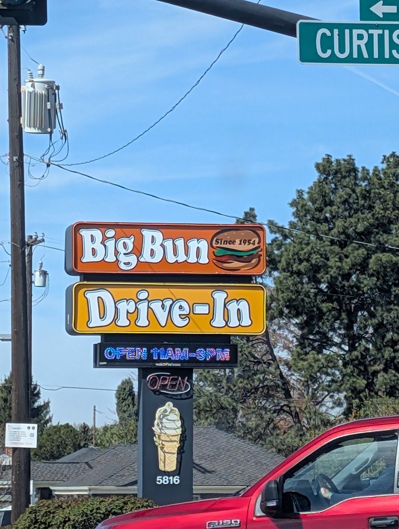 Big Bun Drive In in Boise