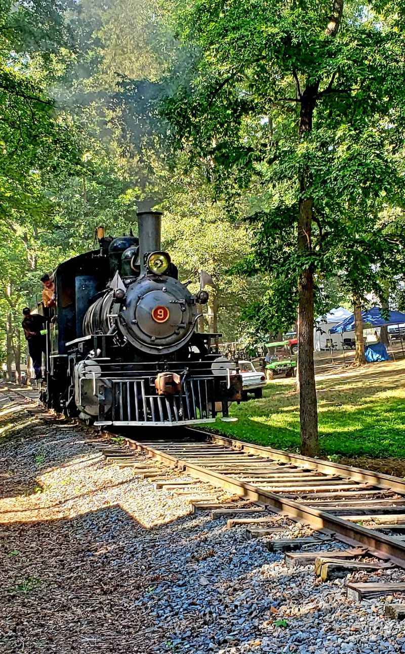 The Handy Dandy Railroad Gives Families A Break From Browsing