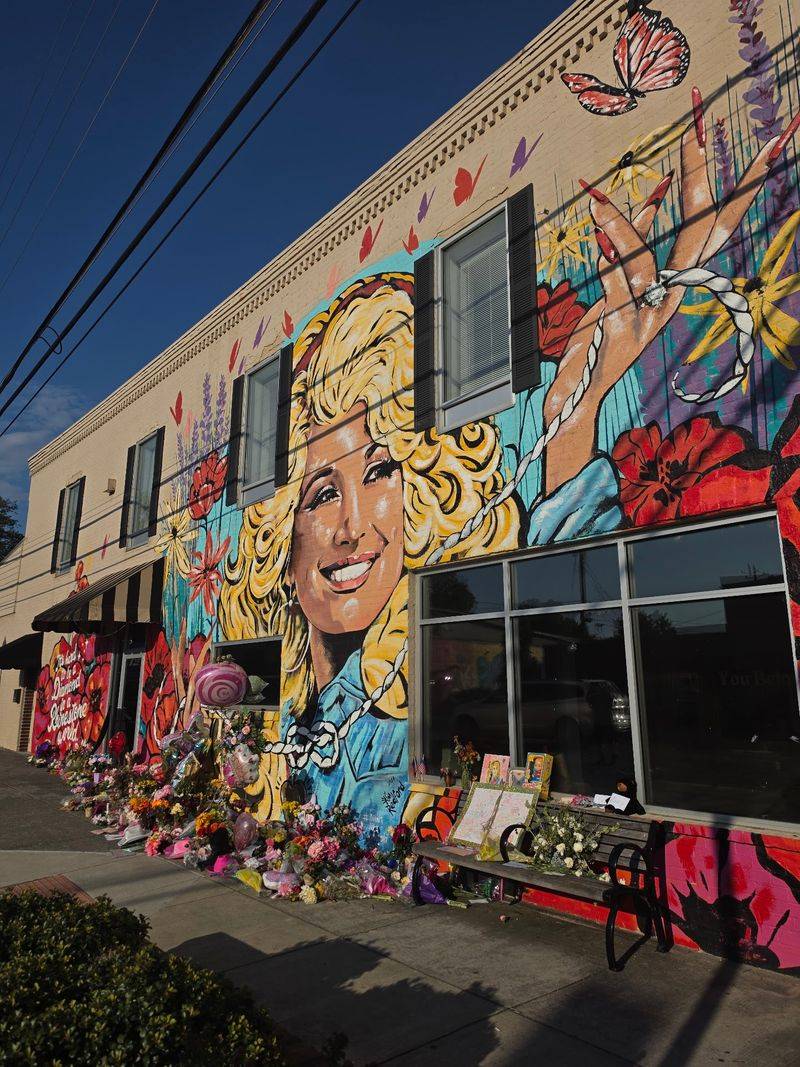 Dolly Days And Pink Storefronts