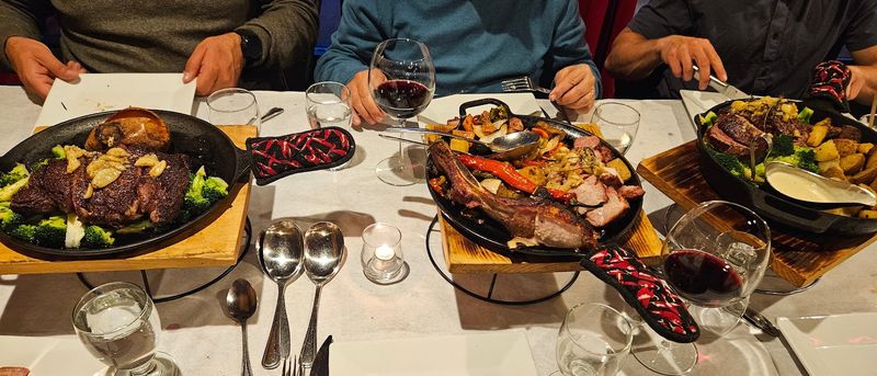  Cast Iron Chef Chop House & Oyster Bar, Milford