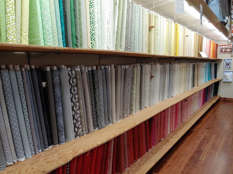8 Idaho Quilt Shops Where Bolts Of Fabric Line Every Wall - Decor Hint The Gathering Place In Rupert