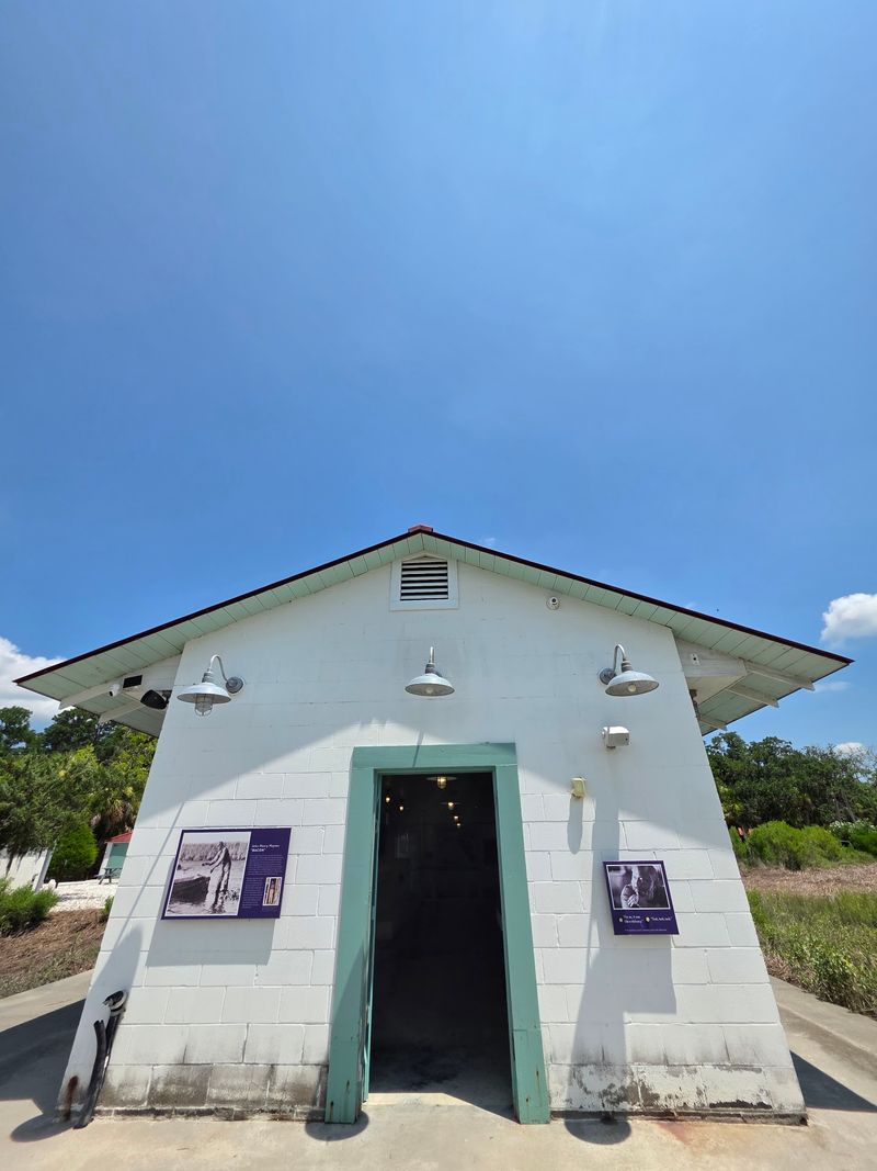 Pin Point Heritage Museum, Savannah