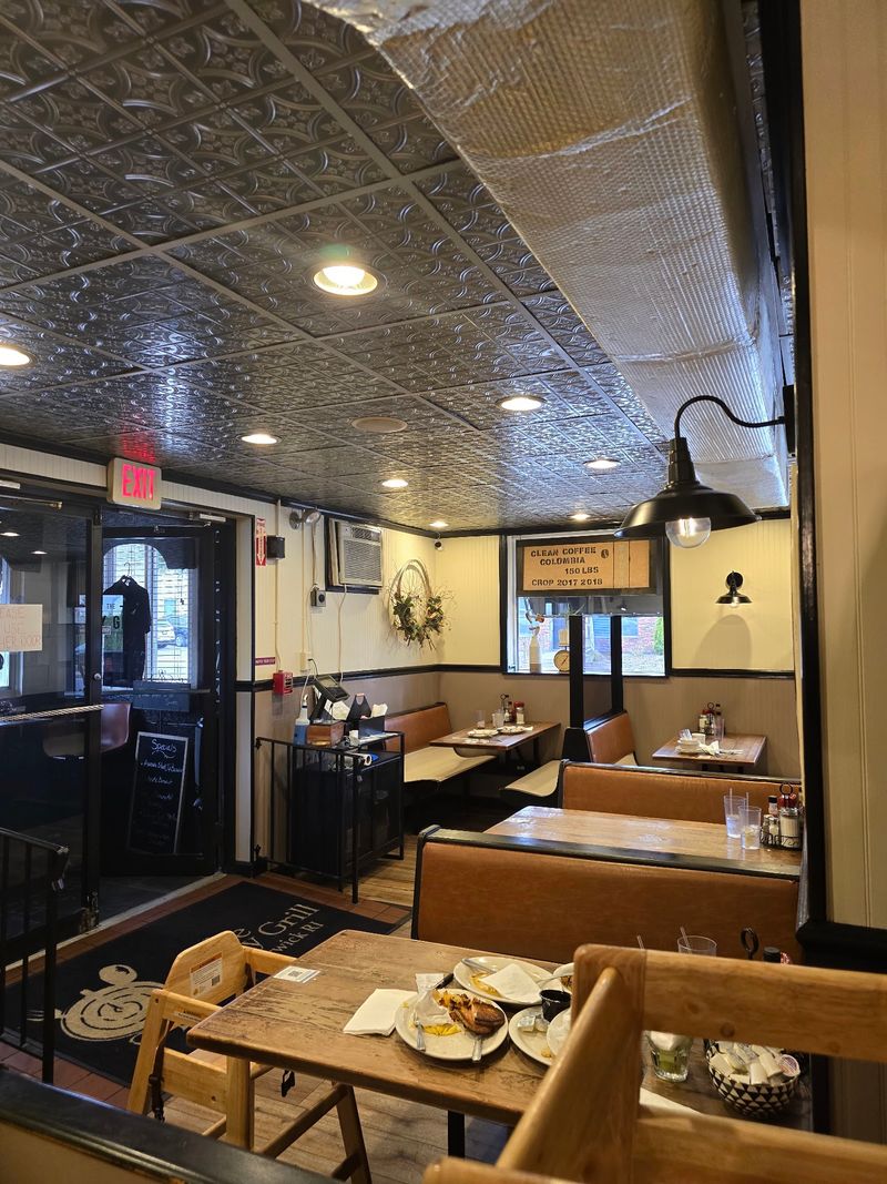 The Cozy Grill, Warwick