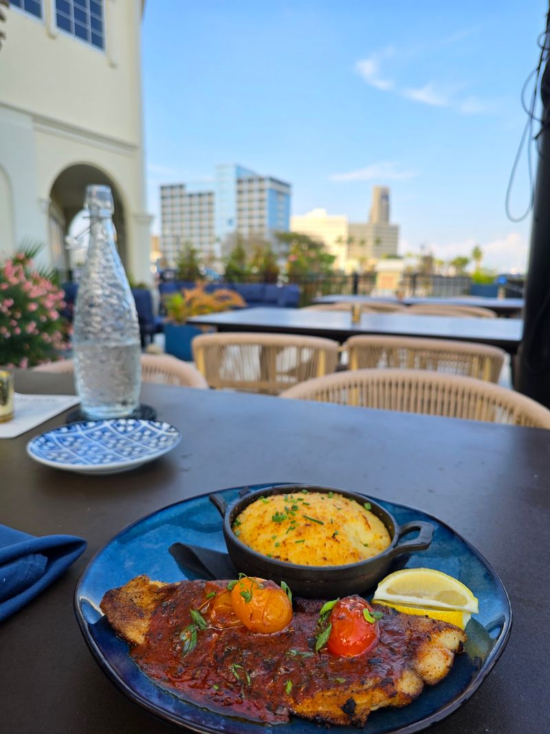 Gallery 41 Water's Edge Grill, Corpus Christi