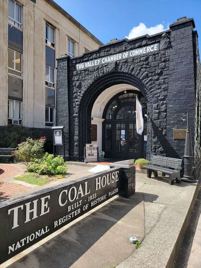 Coal House, Williamson