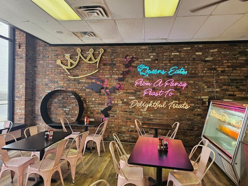 Queen's Delight Cafe, Bridgeport 
