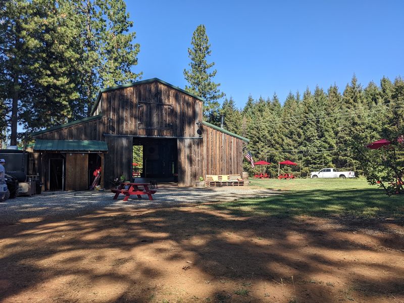 The Barn At Pine-O-Mine, Camino