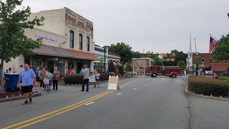 These Charlotte Area Towns Just Ranked Among The Safest In North Carolina - Decor Hint Mount Holly - #31