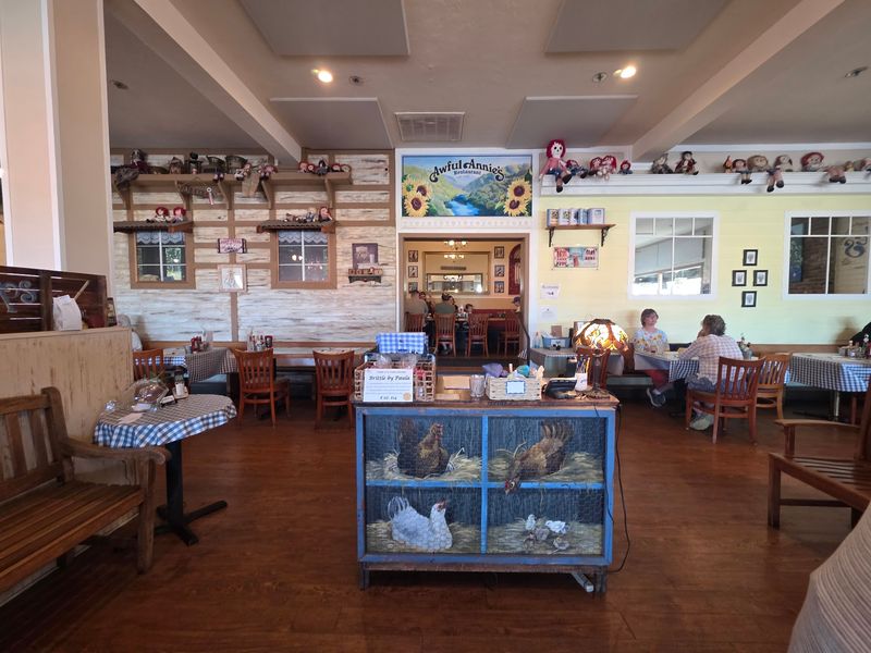 Awful Annie's, Auburn