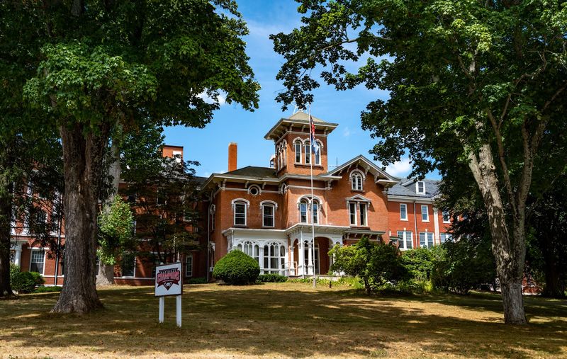11 Connecticut Towns Where You Can Park Once And Explore Shops, Cafes And Local Sights On Foot - Decor Hint Putnam