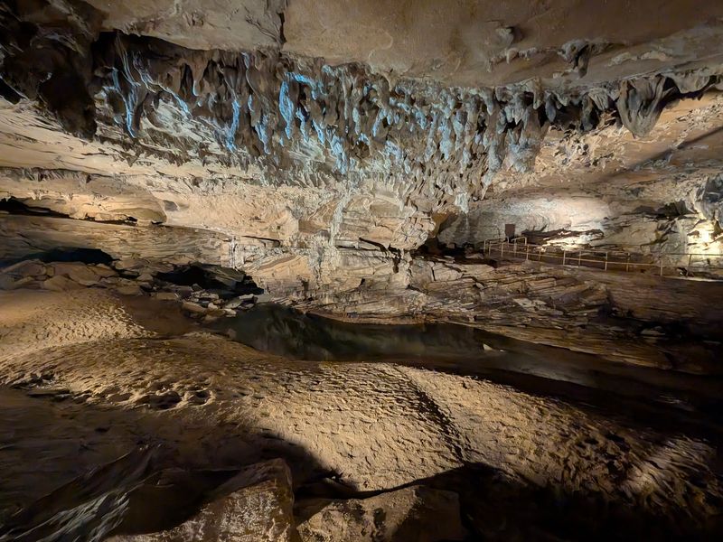 Carter Caves State Resort Park