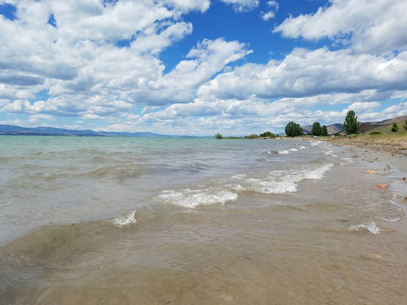 The Water At This Idaho Lake Beach Is So Clear And Turquoise, And Still Chest-Deep 30 Feet Out - Decor Hint Fees, Facilities, And Timing
