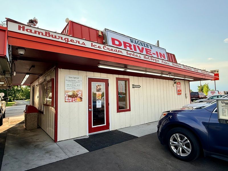 Wagner's Drive-In, Brooklyn Park