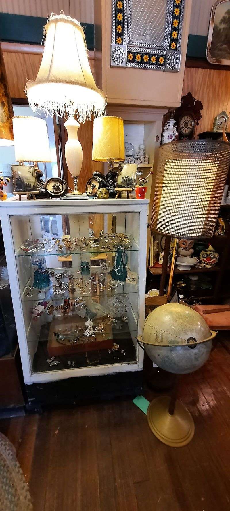 Jewelry, Books, Signs, and Memorabilia