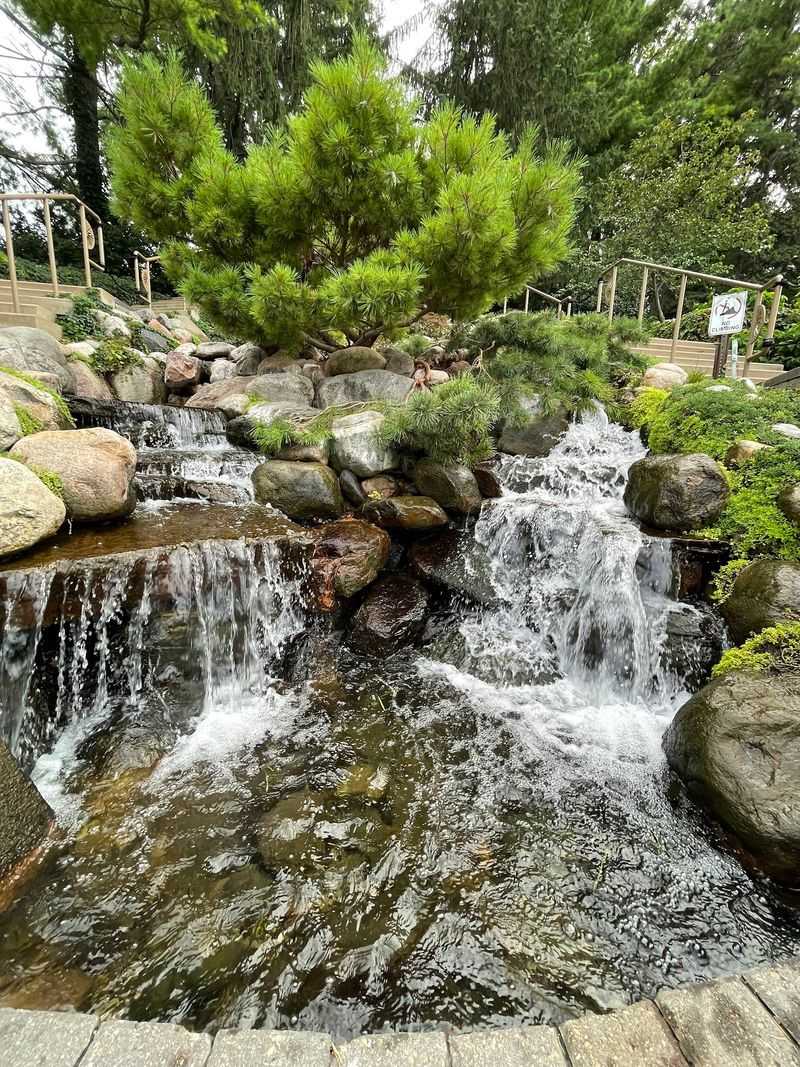Waterfalls, Fountains and the Sound of Moving Water