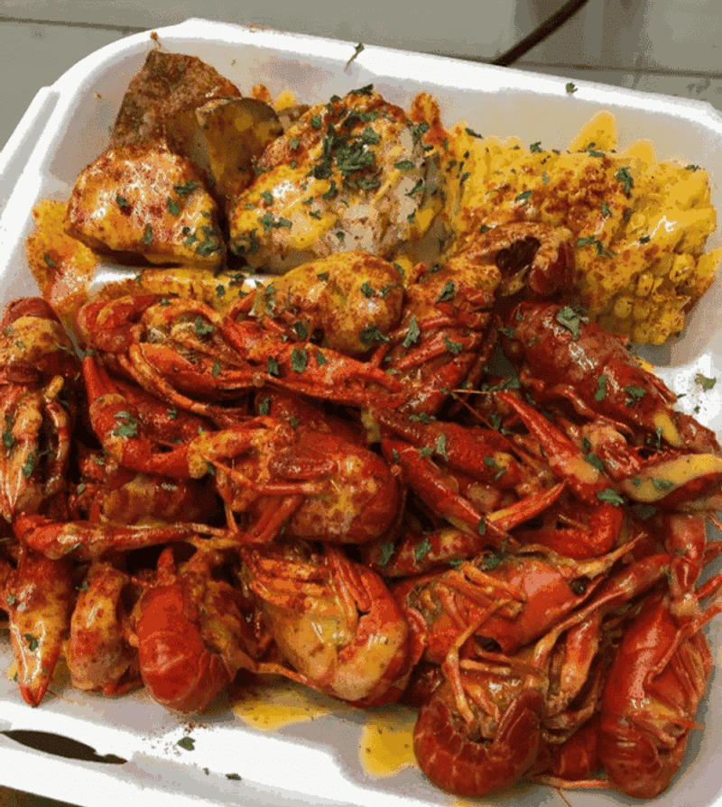 15 Central Georgia Cajun Gems That Locals Love To Keep Secret - Decor Hint Sauced Up Seafood