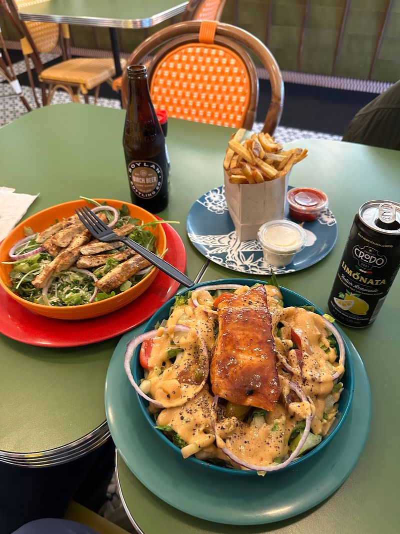 Hayworth & Finch Cafe