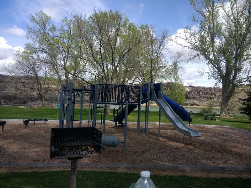 Lakeside Activities At Dierkes Lake