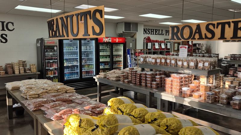 Ellis Brothers Pecans, Vienna